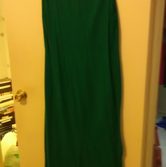 Green sleeveless dress with matching jacket - Picture 2 of 3
